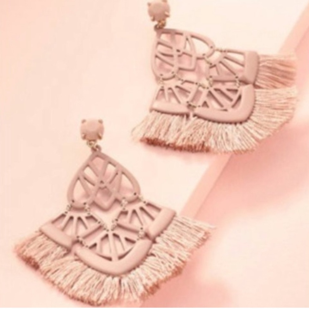 :: Stella & Dot | Blush Alexandria Chandeliers - Picture 3 of 15
